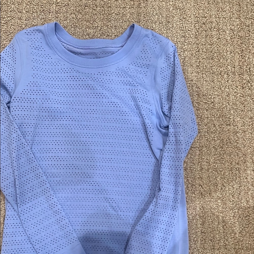 Lululemon long sleeve workout top